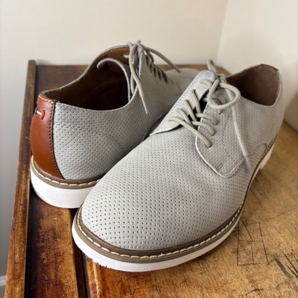 Tommy Hilfiger 8.5 Gray Derby Shoes Preppy Business Casual Professional Classic